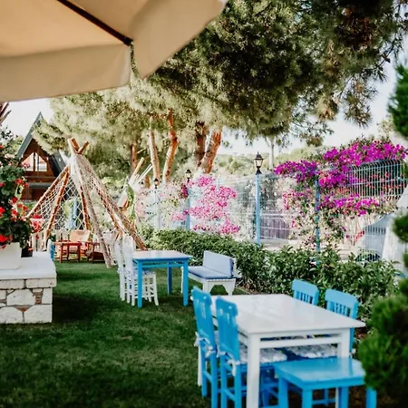 Oda ve Kahvaltı Trend Blue Boutique *