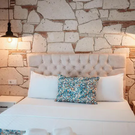 Oda ve Kahvaltı Trend Blue Boutique