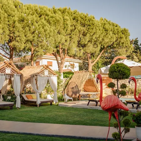 Oda ve Kahvaltı Trend Blue Boutique Çeşme
