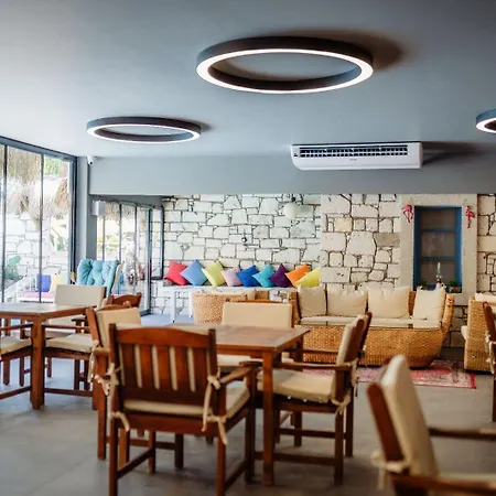 Trend Blue Boutique بيت للعطل Çeşme